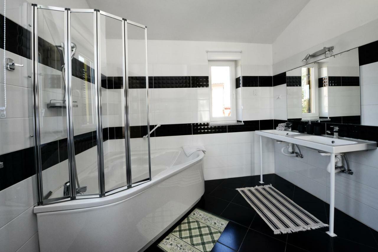 Villa Kontesici 14 Zelena Laguna エクステリア 写真